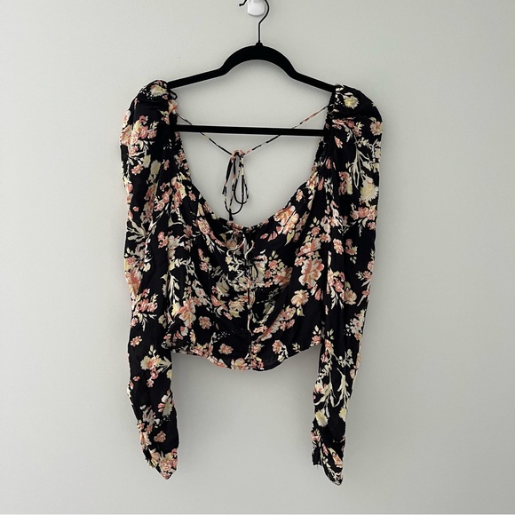 Free People Hilary Smocked Floral Top/Ruched Sleeve/NWT M - Picture 4 of 9
